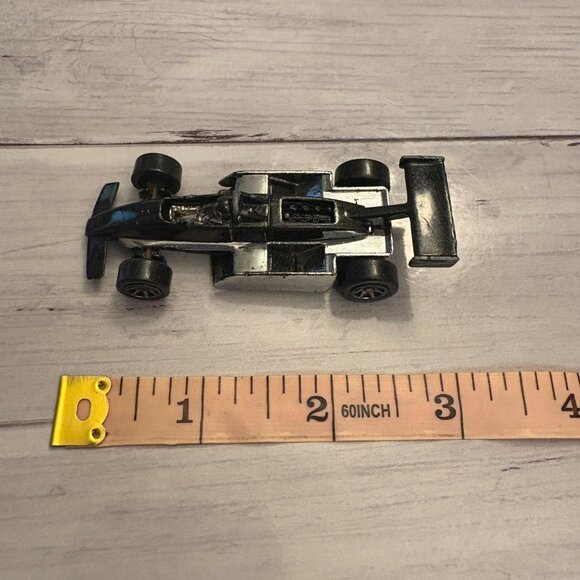 Hot Wheels 1982 Black Silver Spoiler Indy Formula 1 Diecast Toy Car (SKU: 322TO) - Picture 7 of 7